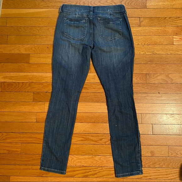 SOLO Design Lab Distressed Jeans - Picture 11 of 16